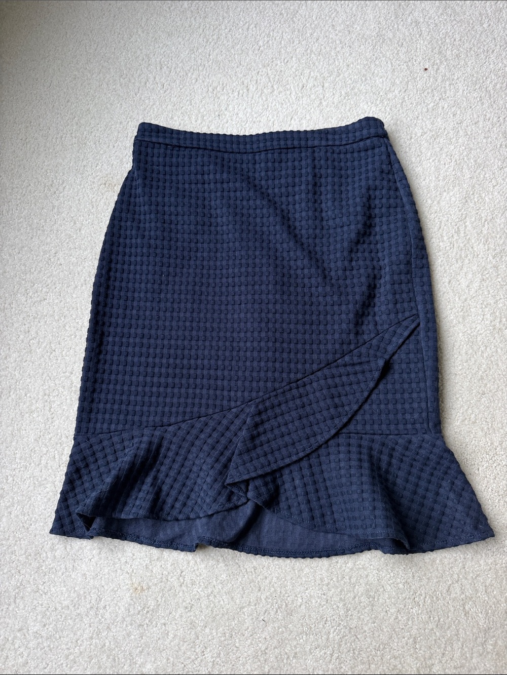 Banana Republic flounce hem pencil skirt
